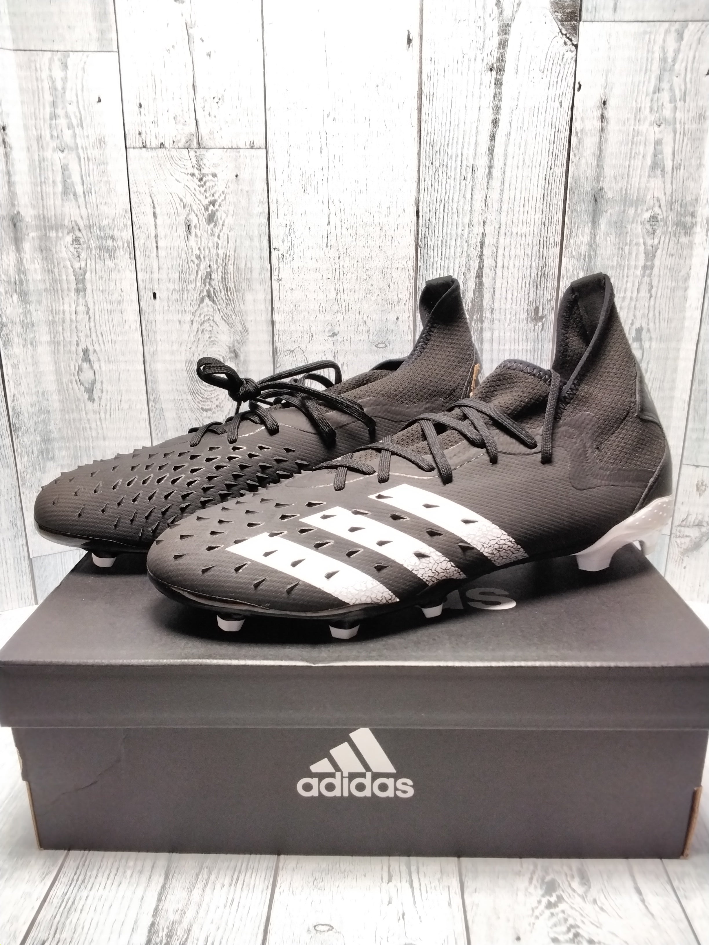 adidas Men's Firm Ground Predator Freak .2 Soccer Shoe, Black/White, Sz 13 (7781281562862)